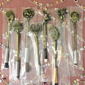 Game of Thrones house brushes